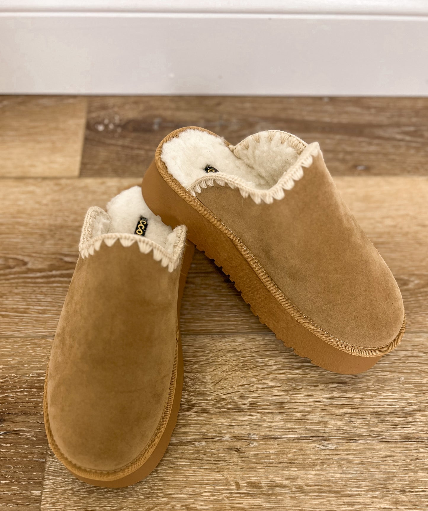 FINAL SALE - Biscotti Platform Slip On