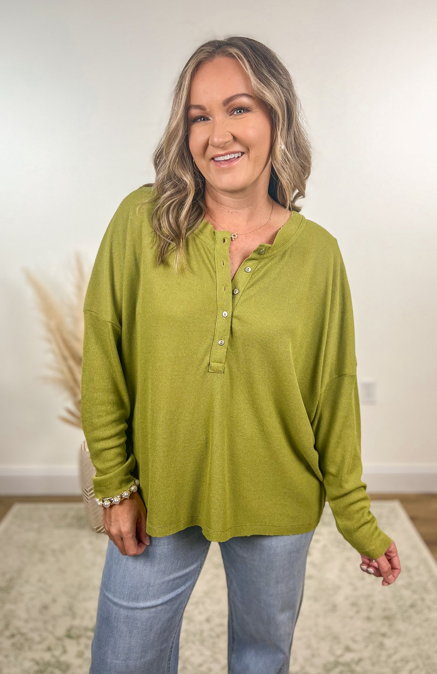 Flow with it Henley- Olive Citron