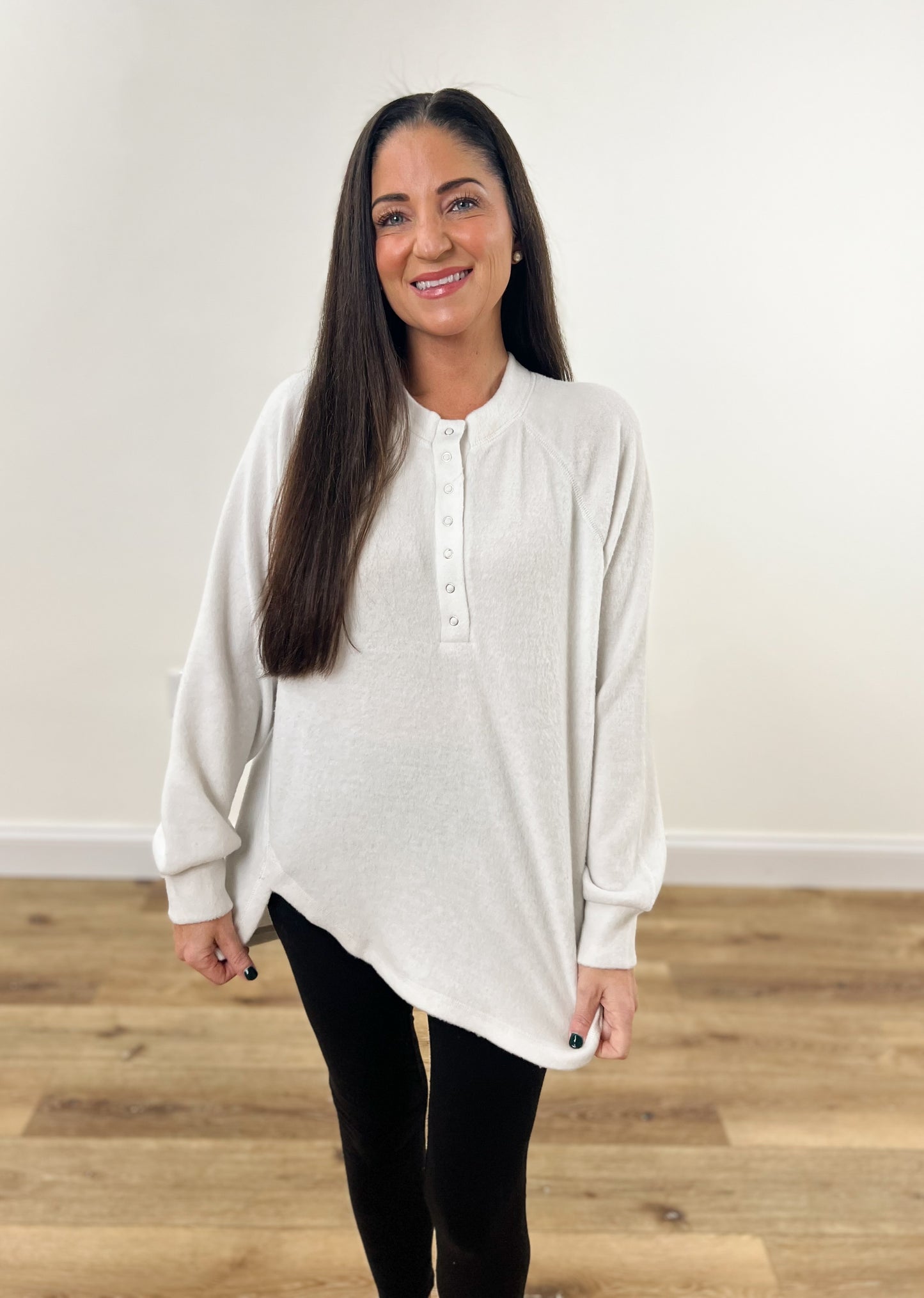 FINAL SALE - Fleece Flowy Henley- Bone