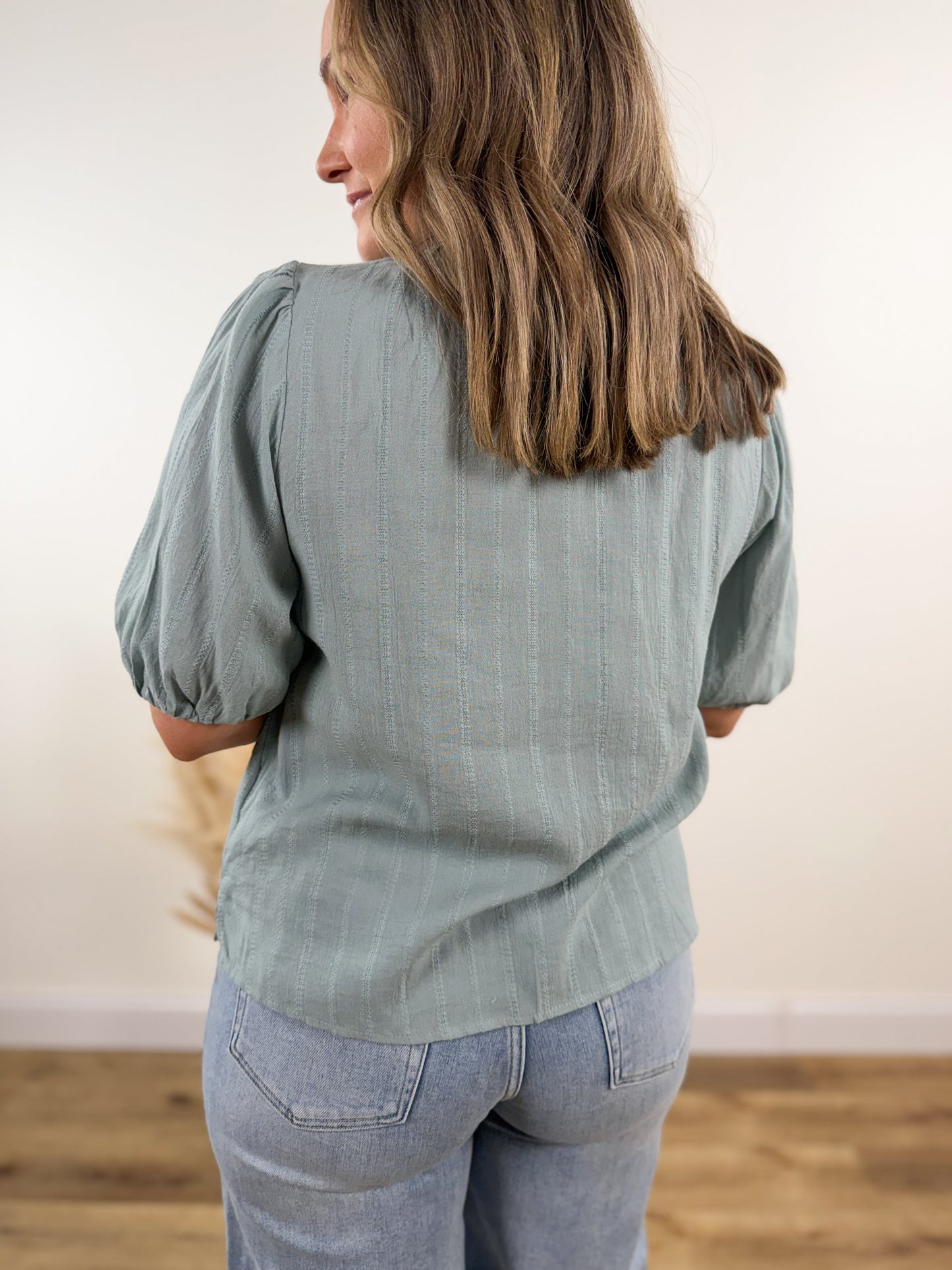 FINAL SALE - Waves Linen Blend Top