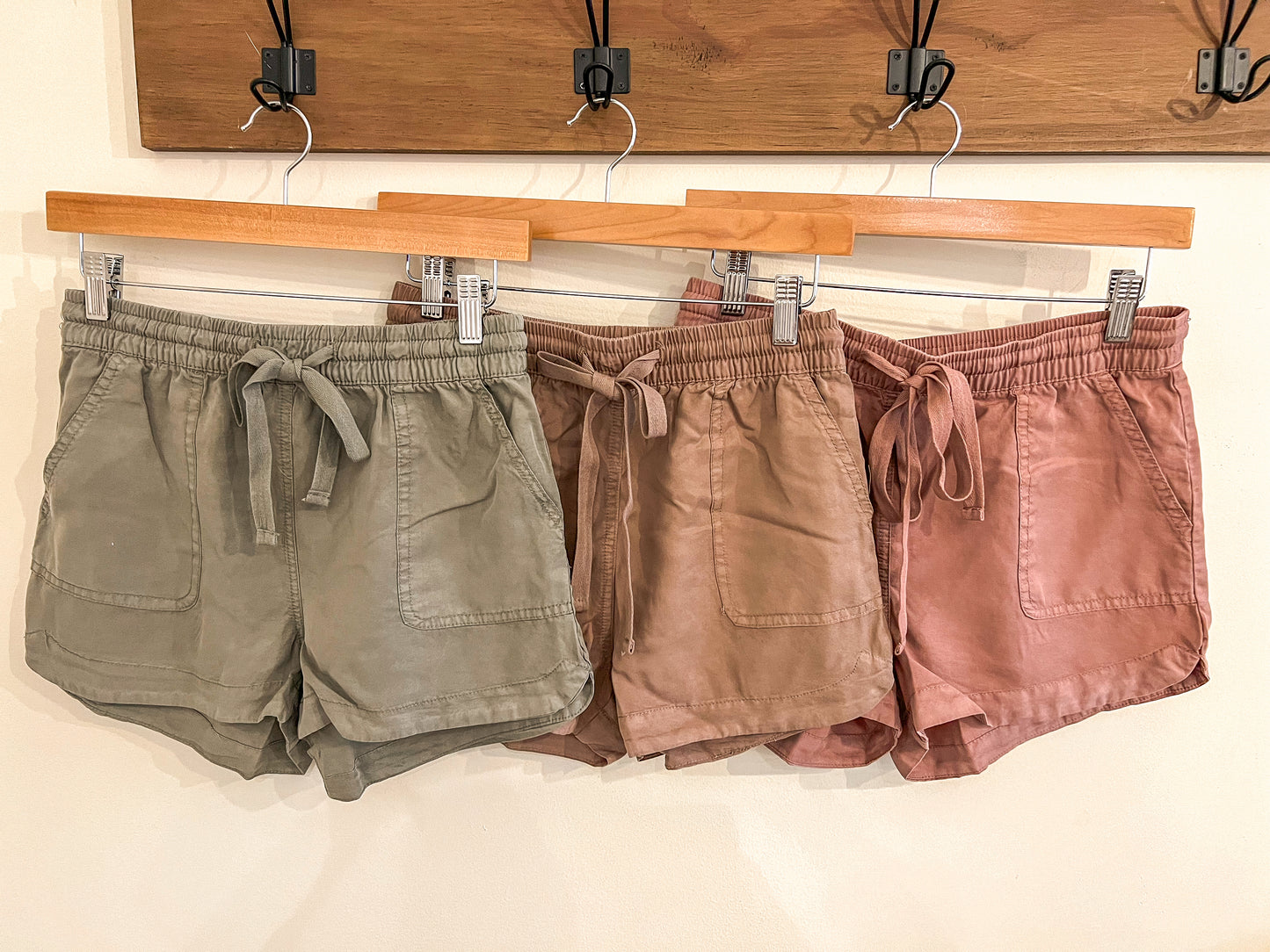 FINAL SALE - Tencel Runner Shorts