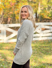 Load image into Gallery viewer, Ribbed Tunic Turtleneck Top (S-3X)