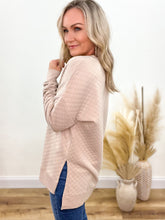 Load image into Gallery viewer, Z SUPPLY Quilted Modern Weekender