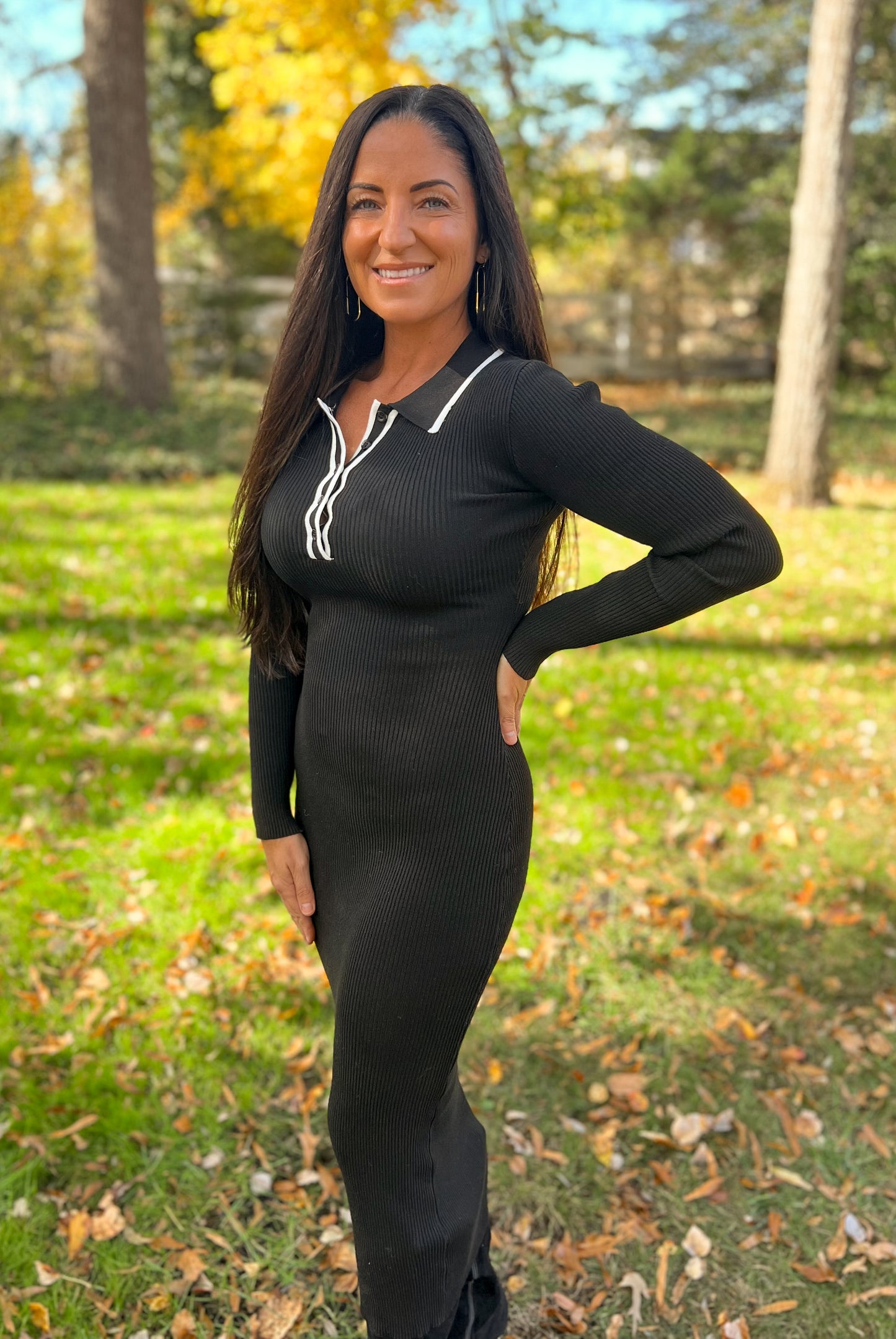 FINAL SALE - Classic Contrast Midi Dress