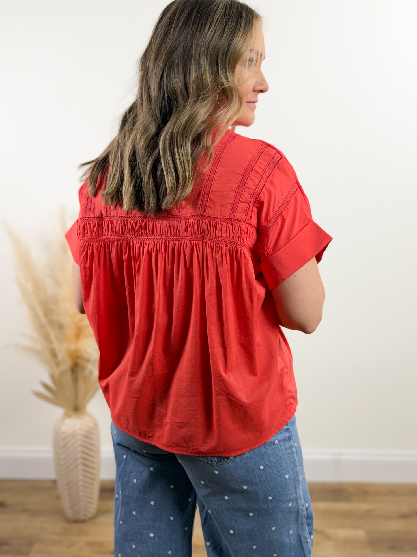 Eyelet Lava Top