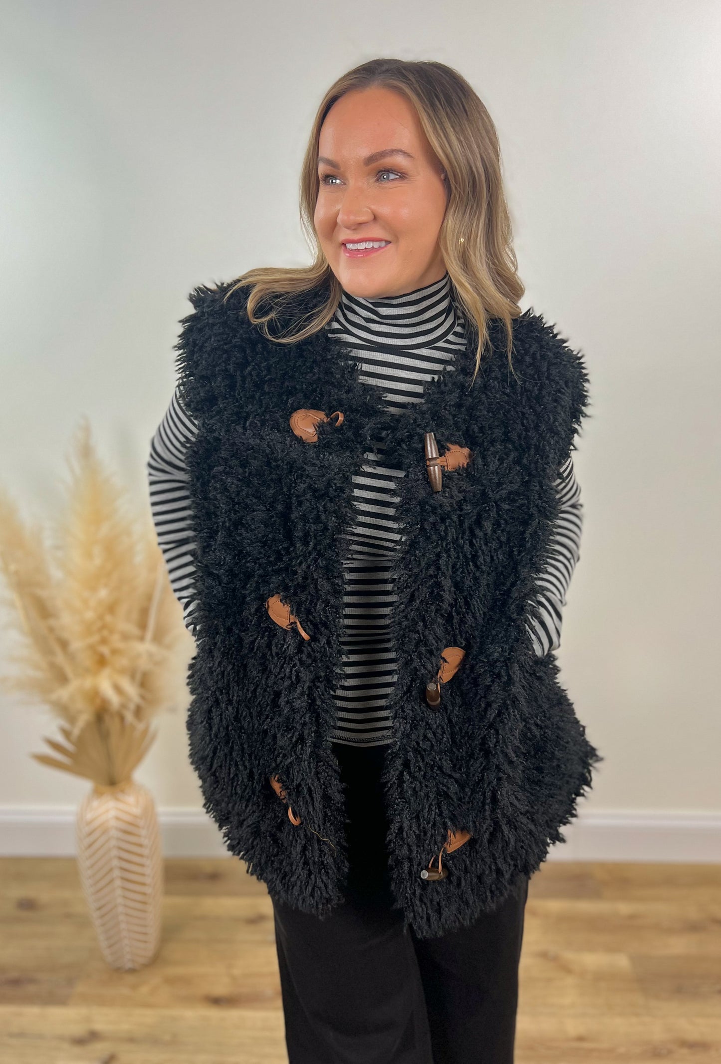 FINAL SALE - Faux Fur Toggle Vest