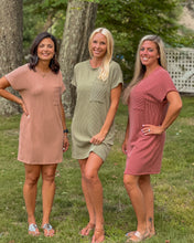 Load image into Gallery viewer, Short Sleeve Rib Knit Pocket Dress