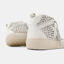 Load image into Gallery viewer, ShuShop Severine Sneaker- Silver