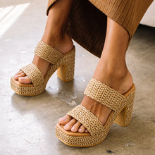 Load image into Gallery viewer, Beach by Matisse Gem Sandal- Cognac