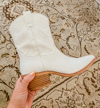 Load image into Gallery viewer, FINAL SALE - Shu Shop Zahara Western Boot- White