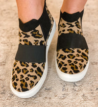 Load image into Gallery viewer, FINAL SALE- Aurora Sneaker by Very G Shoes